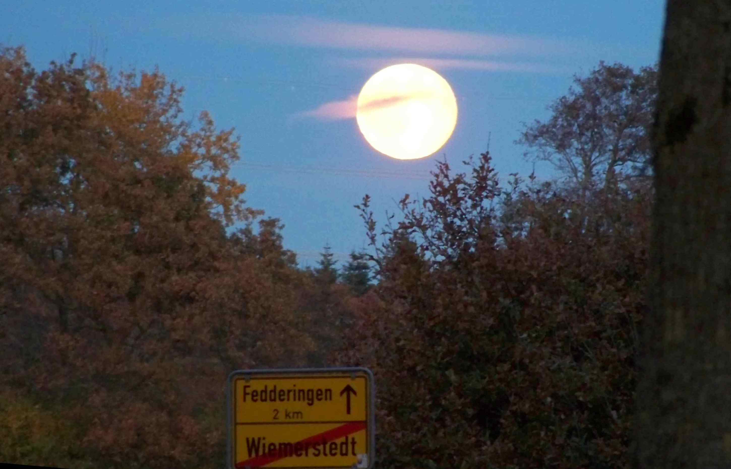Wir können auch Mond